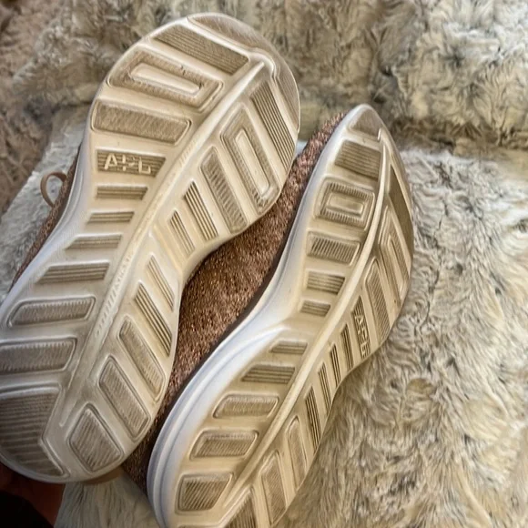 APL Athletic Propulsion Labs Techloom Phantom Sneakers - Picture 8 of 8